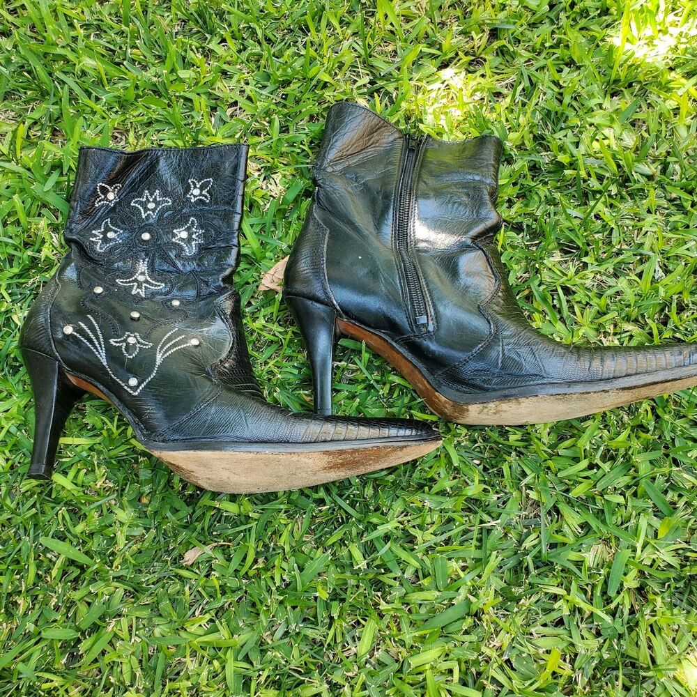 Camila Black Leather Booties Size 6.5
